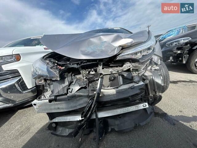 Серый Тойота C-HR, объемом двигателя 2 л и пробегом 52 тыс. км за 12700 $, фото 5 на Automoto.ua