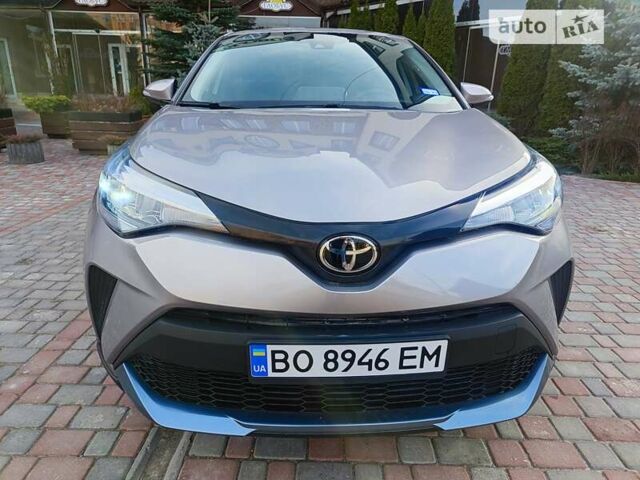 Серый Тойота C-HR, объемом двигателя 1.99 л и пробегом 44 тыс. км за 18800 $, фото 6 на Automoto.ua