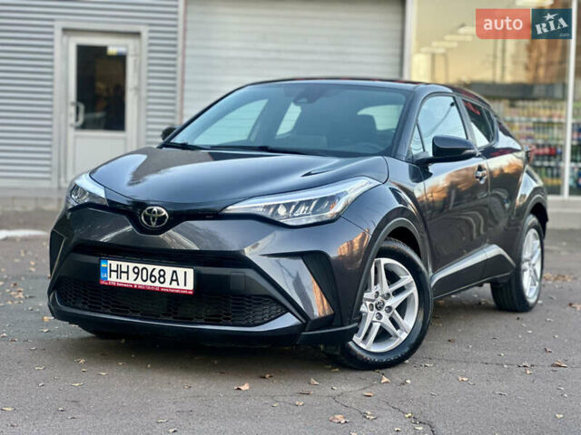 Серый Тойота C-HR, объемом двигателя 1.99 л и пробегом 60 тыс. км за 22500 $, фото 6 на Automoto.ua