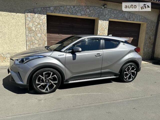 Сірий Тойота C-HR, об'ємом двигуна 0 л та пробігом 15 тис. км за 25700 $, фото 15 на Automoto.ua