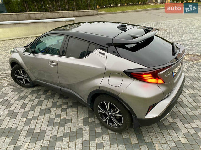 Серый Тойота C-HR, объемом двигателя 2 л и пробегом 76 тыс. км за 27000 $, фото 46 на Automoto.ua
