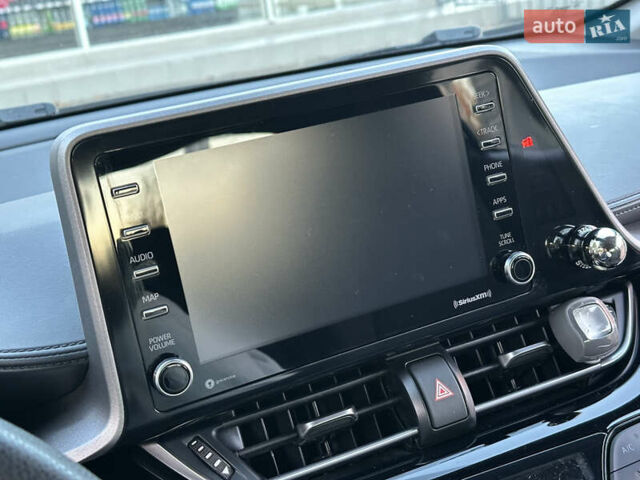 Серый Тойота C-HR, объемом двигателя 1.99 л и пробегом 60 тыс. км за 22500 $, фото 45 на Automoto.ua