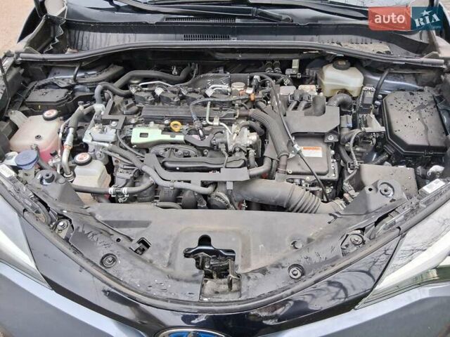 Серый Тойота C-HR, объемом двигателя 1.99 л и пробегом 32 тыс. км за 28200 $, фото 16 на Automoto.ua
