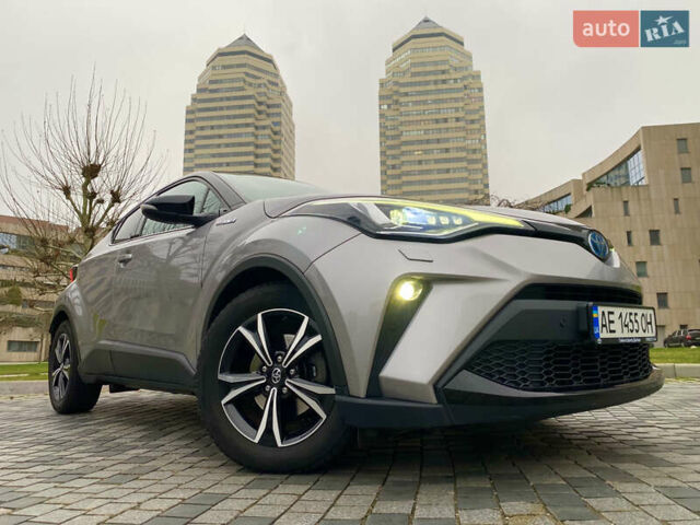 Серый Тойота C-HR, объемом двигателя 2 л и пробегом 76 тыс. км за 27000 $, фото 50 на Automoto.ua