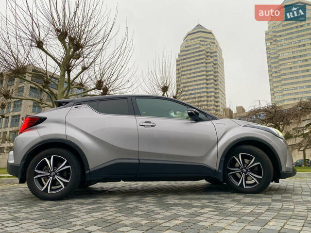 Серый Тойота C-HR, объемом двигателя 2 л и пробегом 76 тыс. км за 27000 $, фото 7 на Automoto.ua