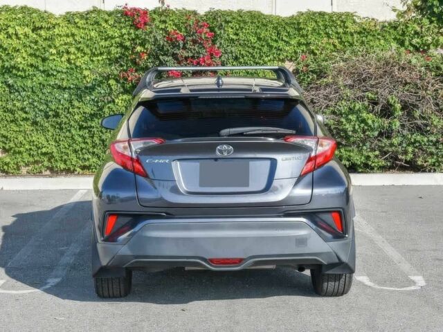 Серый Тойота C-HR, объемом двигателя 2 л и пробегом 33 тыс. км за 8400 $, фото 3 на Automoto.ua