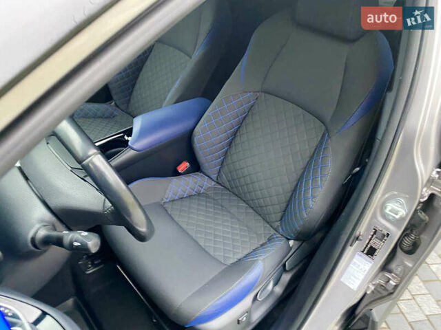 Серый Тойота C-HR, объемом двигателя 2 л и пробегом 76 тыс. км за 27000 $, фото 23 на Automoto.ua
