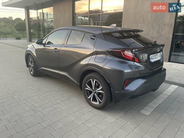 Серый Тойота C-HR, объемом двигателя 1.8 л и пробегом 71 тыс. км за 26500 $, фото 10 на Automoto.ua
