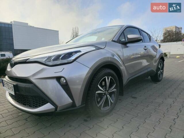 Серый Тойота C-HR, объемом двигателя 1.2 л и пробегом 60 тыс. км за 21900 $, фото 33 на Automoto.ua