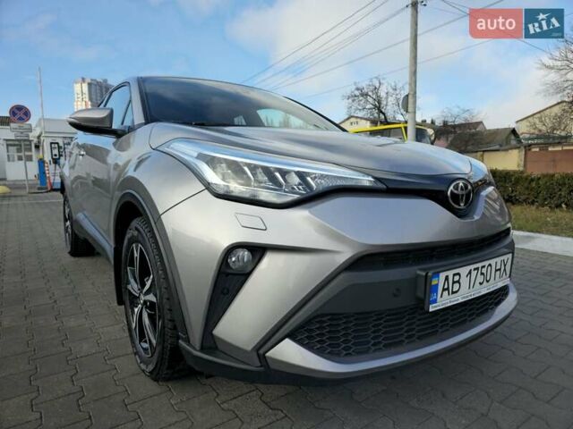 Серый Тойота C-HR, объемом двигателя 1.2 л и пробегом 60 тыс. км за 21900 $, фото 29 на Automoto.ua