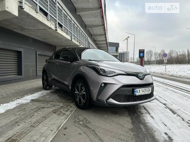 Серый Тойота C-HR, объемом двигателя 2 л и пробегом 76 тыс. км за 27600 $, фото 9 на Automoto.ua