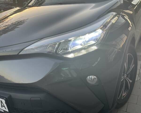 Серый Тойота C-HR, объемом двигателя 1.8 л и пробегом 71 тыс. км за 26500 $, фото 19 на Automoto.ua