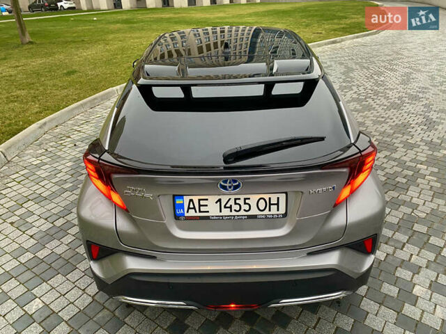 Серый Тойота C-HR, объемом двигателя 2 л и пробегом 76 тыс. км за 27000 $, фото 4 на Automoto.ua
