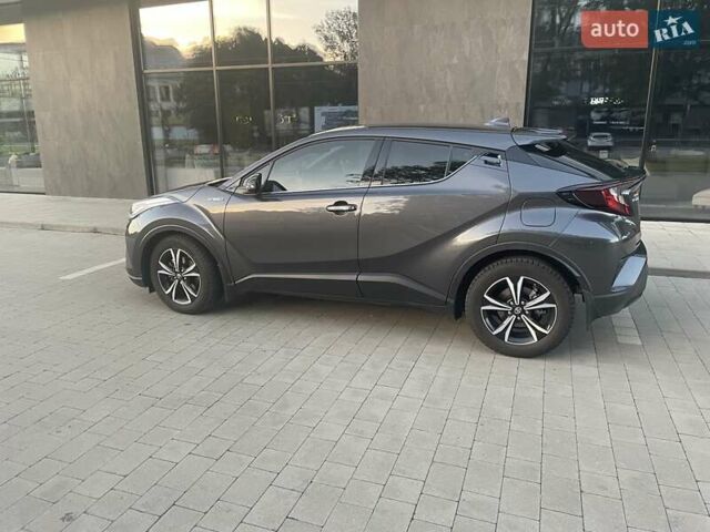 Серый Тойота C-HR, объемом двигателя 1.8 л и пробегом 71 тыс. км за 26500 $, фото 13 на Automoto.ua
