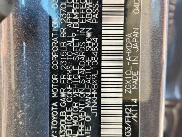 Серый Тойота C-HR, объемом двигателя 2 л и пробегом 25 тыс. км за 4100 $, фото 12 на Automoto.ua