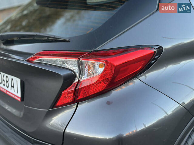 Серый Тойота C-HR, объемом двигателя 1.99 л и пробегом 60 тыс. км за 22500 $, фото 20 на Automoto.ua