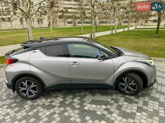 Серый Тойота C-HR, объемом двигателя 2 л и пробегом 76 тыс. км за 27000 $, фото 6 на Automoto.ua