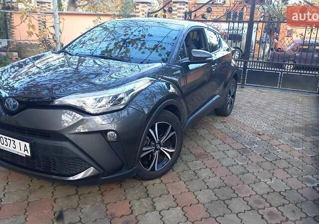 Серый Тойота C-HR, объемом двигателя 1.8 л и пробегом 71 тыс. км за 26500 $, фото 5 на Automoto.ua