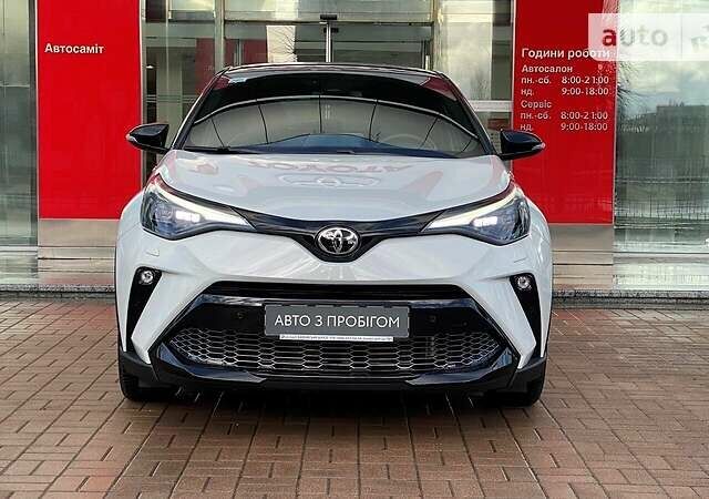 Сірий Тойота C-HR, об'ємом двигуна 0 л та пробігом 1 тис. км за 38866 $, фото 4 на Automoto.ua