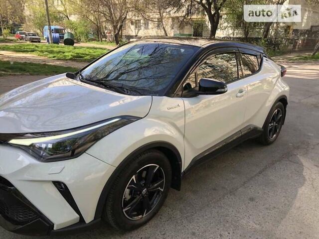 Сірий Тойота C-HR, об'ємом двигуна 1.99 л та пробігом 11 тис. км за 32700 $, фото 11 на Automoto.ua