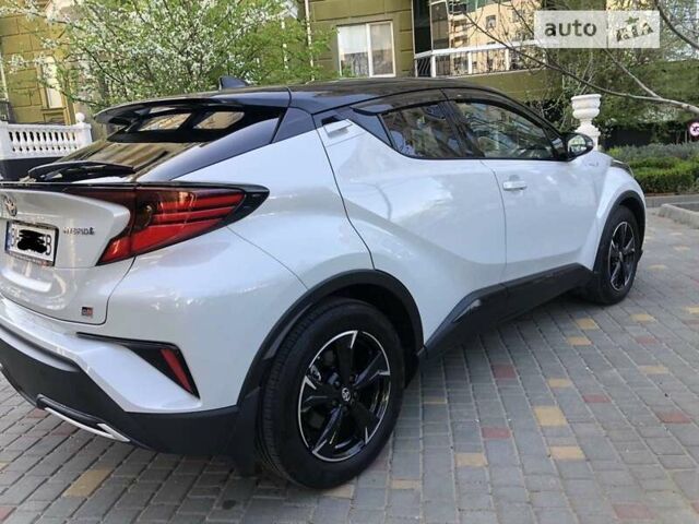 Сірий Тойота C-HR, об'ємом двигуна 1.99 л та пробігом 11 тис. км за 32700 $, фото 5 на Automoto.ua