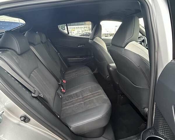 Серый Тойота C-HR, объемом двигателя 2 л и пробегом 18 тыс. км за 30900 $, фото 14 на Automoto.ua