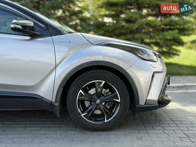 Сірий Тойота C-HR, об'ємом двигуна 2 л та пробігом 43 тис. км за 29900 $, фото 33 на Automoto.ua