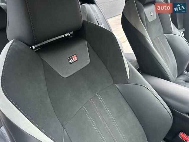 Сірий Тойота C-HR, об'ємом двигуна 1.99 л та пробігом 56 тис. км за 29900 $, фото 20 на Automoto.ua