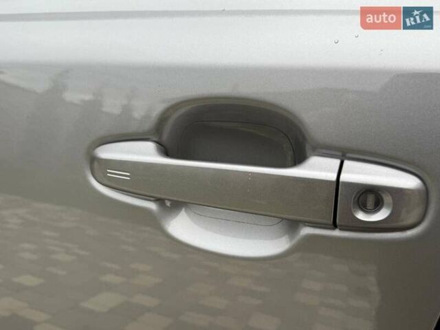 Серый Тойота C-HR, объемом двигателя 1.99 л и пробегом 43 тыс. км за 29500 $, фото 19 на Automoto.ua