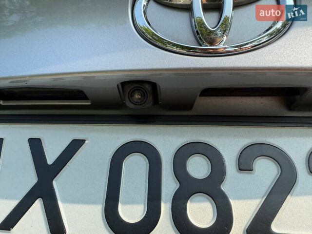Сірий Тойота C-HR, об'ємом двигуна 1.2 л та пробігом 72 тис. км за 21500 $, фото 77 на Automoto.ua