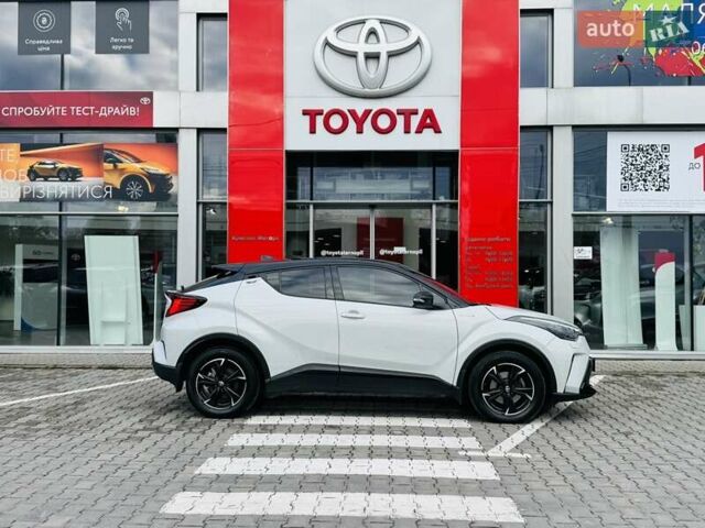 Сірий Тойота C-HR, об'ємом двигуна 1.99 л та пробігом 59 тис. км за 30060 $, фото 24 на Automoto.ua
