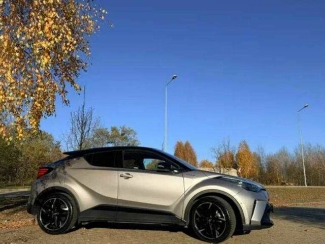 Серый Тойота C-HR, объемом двигателя 2 л и пробегом 64 тыс. км за 14800 $, фото 6 на Automoto.ua