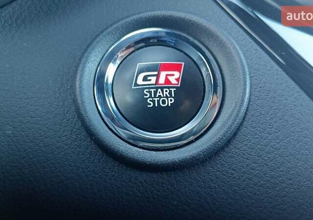 Сірий Тойота C-HR, об'ємом двигуна 1.99 л та пробігом 85 тис. км за 29020 $, фото 16 на Automoto.ua