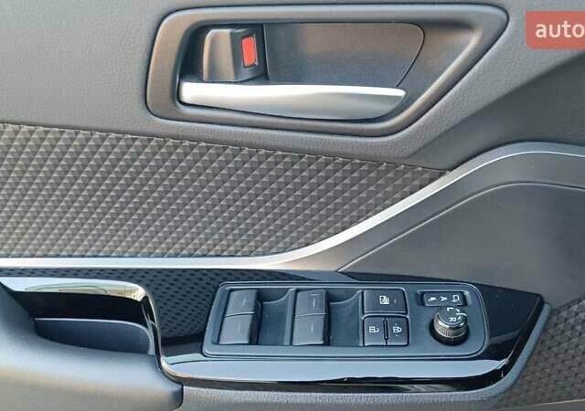 Сірий Тойота C-HR, об'ємом двигуна 1.99 л та пробігом 85 тис. км за 29020 $, фото 17 на Automoto.ua
