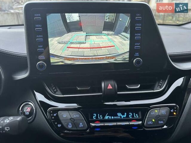 Сірий Тойота C-HR, об'ємом двигуна 1.99 л та пробігом 56 тис. км за 29900 $, фото 11 на Automoto.ua