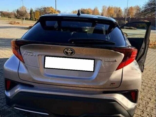 Серый Тойота C-HR, объемом двигателя 2 л и пробегом 64 тыс. км за 14800 $, фото 4 на Automoto.ua