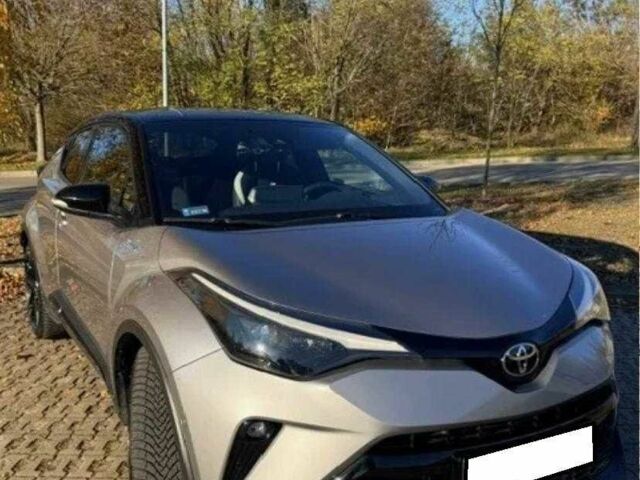 Серый Тойота C-HR, объемом двигателя 2 л и пробегом 64 тыс. км за 14800 $, фото 8 на Automoto.ua