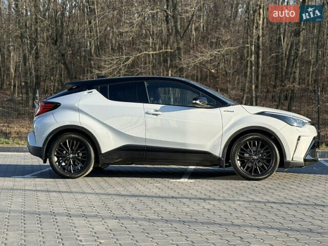 Сірий Тойота C-HR, об'ємом двигуна 2 л та пробігом 46 тис. км за 33000 $, фото 8 на Automoto.ua