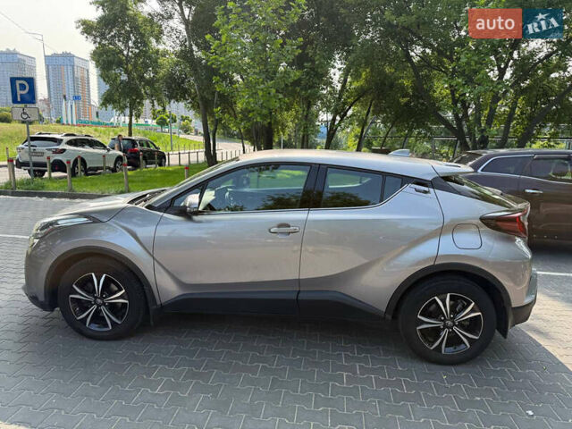 Сірий Тойота C-HR, об'ємом двигуна 1.2 л та пробігом 72 тис. км за 21500 $, фото 33 на Automoto.ua