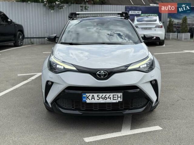 Серый Тойота C-HR, объемом двигателя 1.99 л и пробегом 95 тыс. км за 27300 $, фото 7 на Automoto.ua