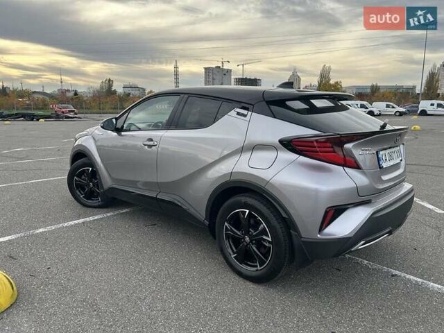 Серый Тойота C-HR, объемом двигателя 2 л и пробегом 18 тыс. км за 30900 $, фото 6 на Automoto.ua