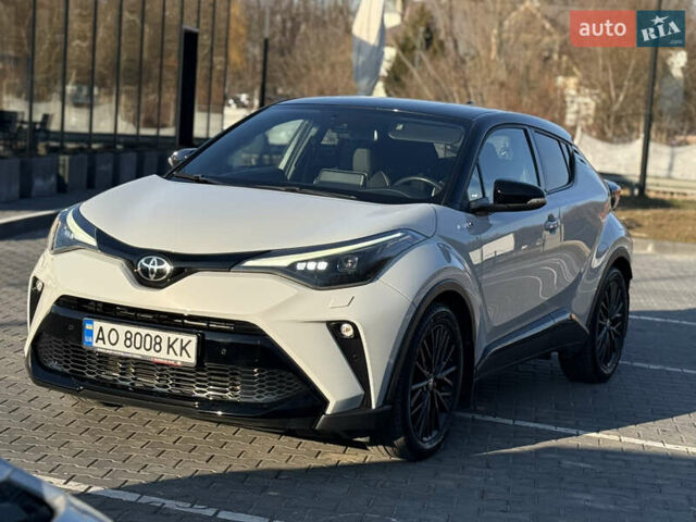 Сірий Тойота C-HR, об'ємом двигуна 2 л та пробігом 46 тис. км за 33000 $, фото 4 на Automoto.ua