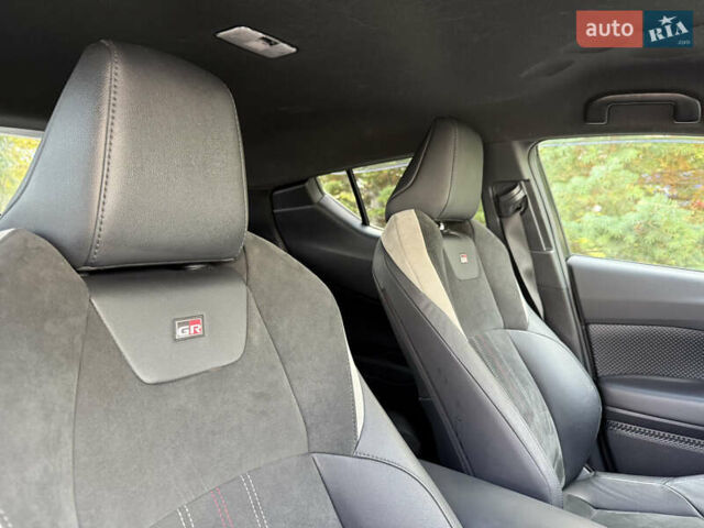 Сірий Тойота C-HR, об'ємом двигуна 2 л та пробігом 43 тис. км за 29900 $, фото 19 на Automoto.ua