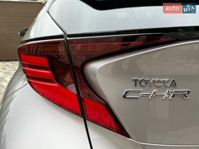 Серый Тойота C-HR, объемом двигателя 1.99 л и пробегом 43 тыс. км за 29500 $, фото 23 на Automoto.ua