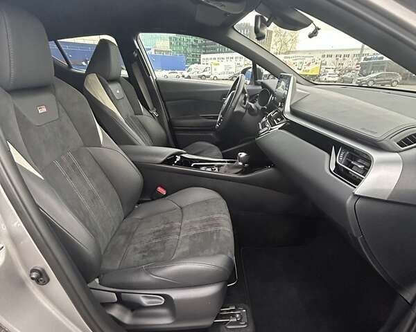 Серый Тойота C-HR, объемом двигателя 2 л и пробегом 18 тыс. км за 30900 $, фото 13 на Automoto.ua