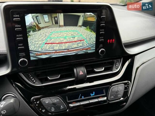 Серый Тойота C-HR, объемом двигателя 1.99 л и пробегом 43 тыс. км за 29500 $, фото 48 на Automoto.ua