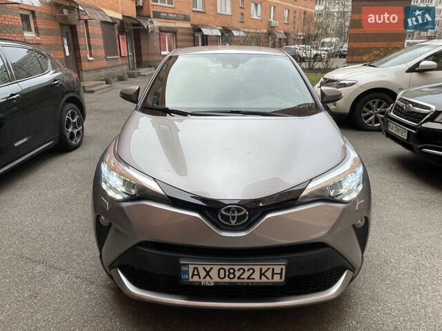 Серый Тойота C-HR, объемом двигателя 1.2 л и пробегом 62 тыс. км за 21500 $, фото 6 на Automoto.ua