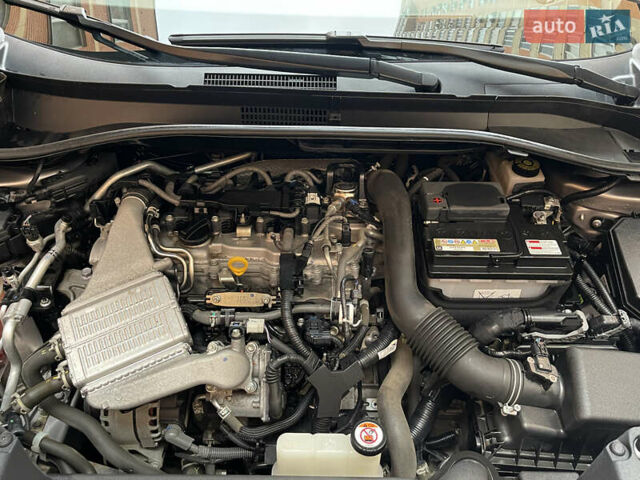Серый Тойота C-HR, объемом двигателя 1.2 л и пробегом 62 тыс. км за 21500 $, фото 18 на Automoto.ua