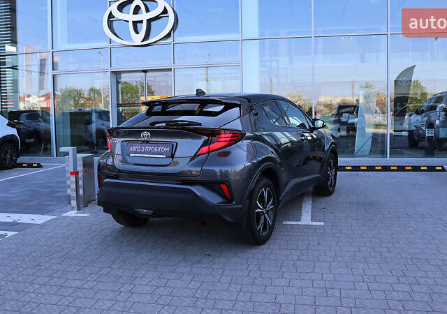 Сірий Тойота C-HR, об'ємом двигуна 1.2 л та пробігом 91 тис. км за 24000 $, фото 17 на Automoto.ua