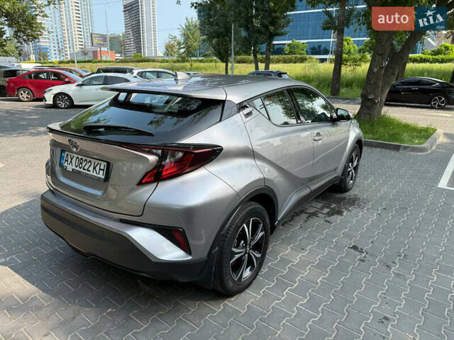 Сірий Тойота C-HR, об'ємом двигуна 1.2 л та пробігом 72 тис. км за 21500 $, фото 11 на Automoto.ua